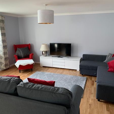 Flat One, 212 Eaglesham Road, East Kilbride, Glasgow Exteriér fotografie